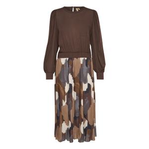 50109999-105745-klanning-for-kvinnor-culture-carly-brun-konst