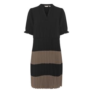 50110533-107461-kort-klanning-for-kvinnor-culture-betty-black-raindrum-stripe