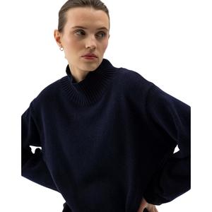 a32404-290-rullekrage-troja-for-kvinnor-holebrook-veronika-marinbla