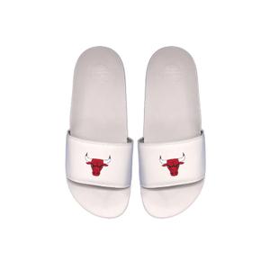 375433-10-intbullsprimary-blanc-rouge-noir-chicago-bulls-sandaler-motto-vit-rod-svart