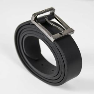 1010790010040-balte-i-lader-knox-svart