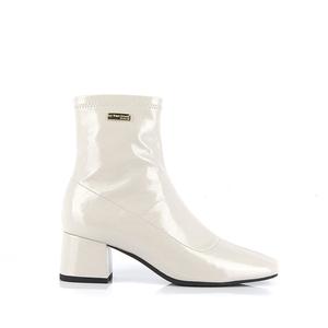 c040066daniela-stovlar-for-kvinnor-les-tropeziennes-par-m-belarbi-daniela-patent-vit