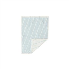 l300156-ekologisk-bomullshandduk-oyoy-living-design-bla-60x40x0-5-cm
