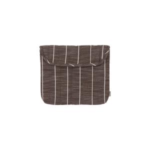 l300939-laptopvaska-i-atervunnen-polyester-oyoy-living-design-brun-26x35x3-5-cm