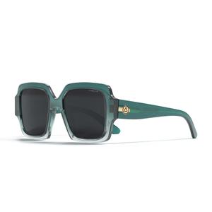 ul-s20-03-un-solglasogon-uller-nazare-gron-randig-svart-tu